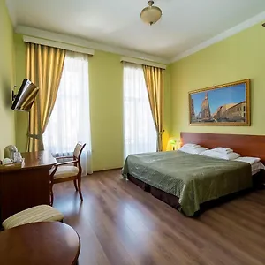 3* Hotel Piterskaya Club